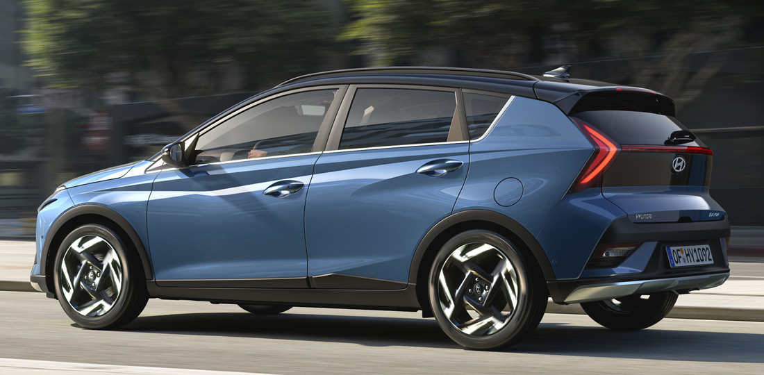 Nuova Hyundai Bayon 2024: interni, dimensioni, motori e prezzo